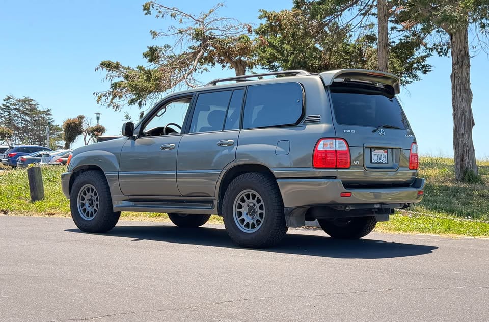1999 Lexus LX · LX 470 Sport Utility 4D in Berkeley, CA (photo 4) — photo 4