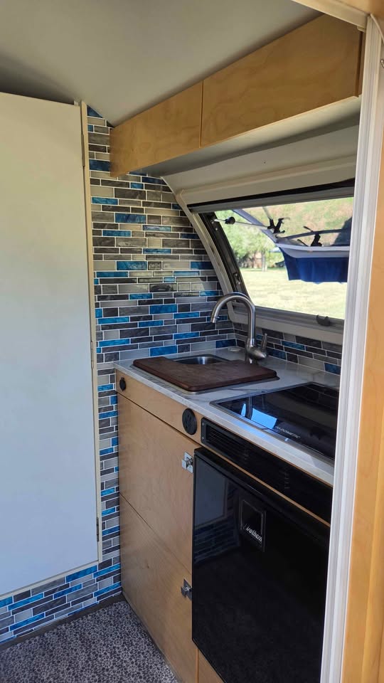 2021 Nucamp Tab 320 S Boondock in Burton, TX (photo 4) — photo 4