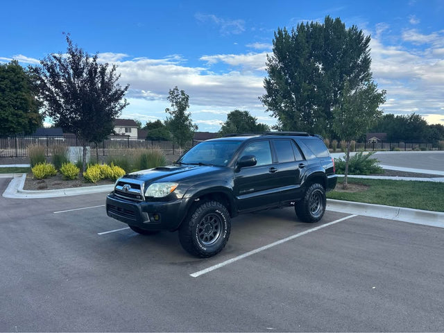 2007 Toyota 4Runner · Sport Utility 4D — photo 2