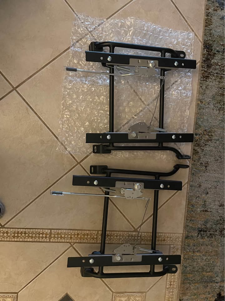 Prp seats first gen Tacoma seat brackets in Escondido, CA (photo 2) — photo 2