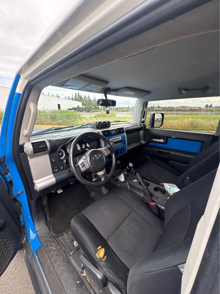 2007 Toyota FJ Cruiser · Sport Utility 2D in Auburn, WA (photo 5) — photo 5