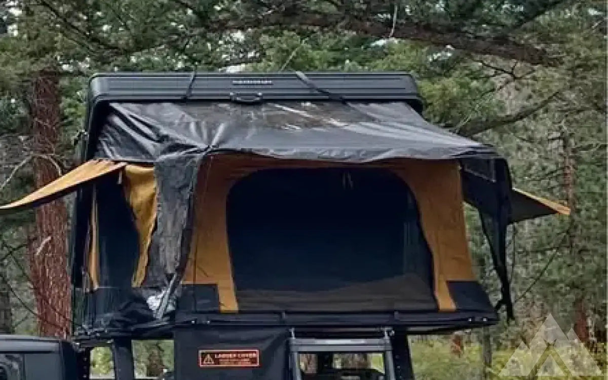 4x4 Colorado Alto Mini Rooftop tent – BaseCamper