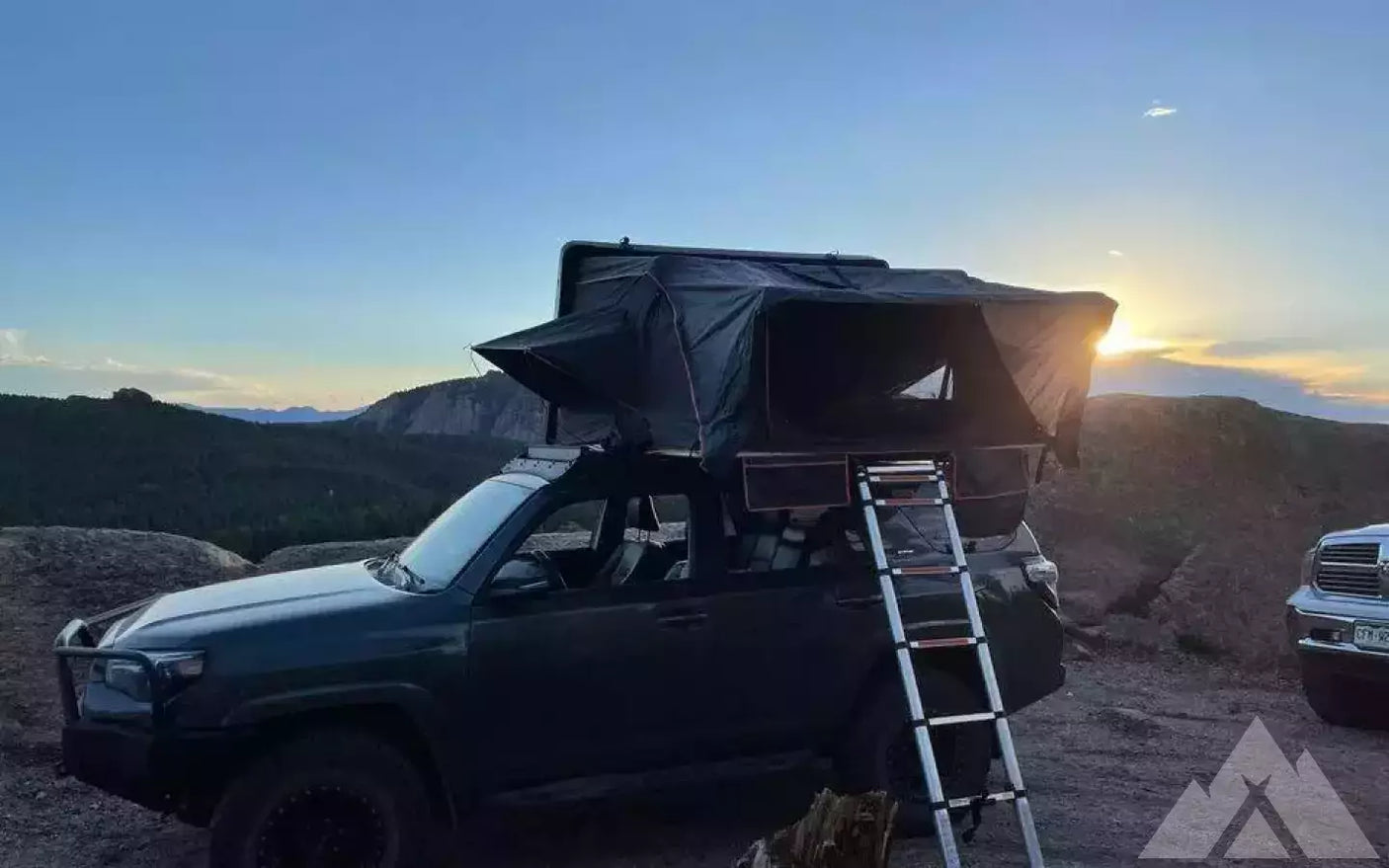 5 Hard-shell Vehicle Rooftop Tents — used rooftop tents for sale (photo 2)