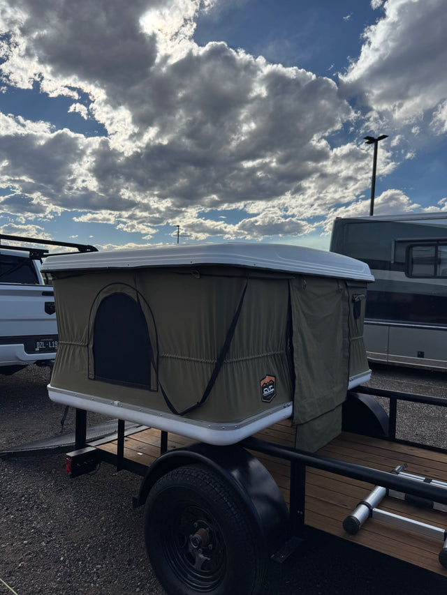 CVT Mt. St. Helens Hardshell Rooftop Tent — photo 2