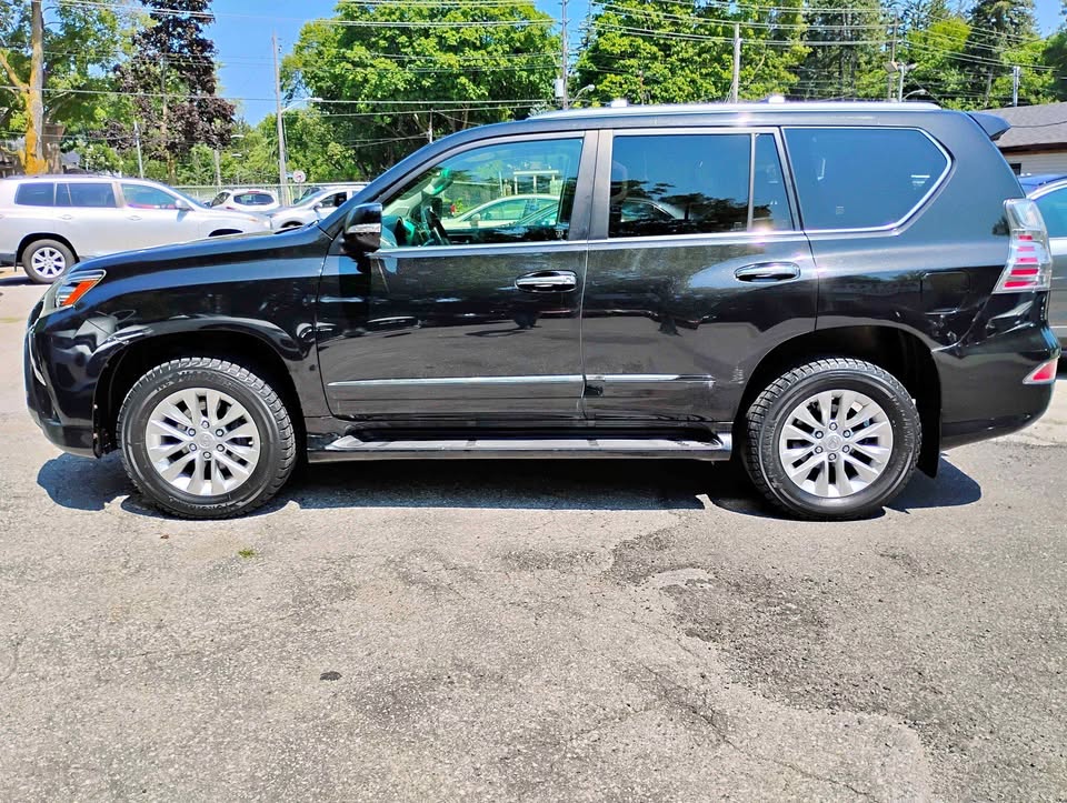 2014 Lexus GX in Toronto, ON (photo 1)