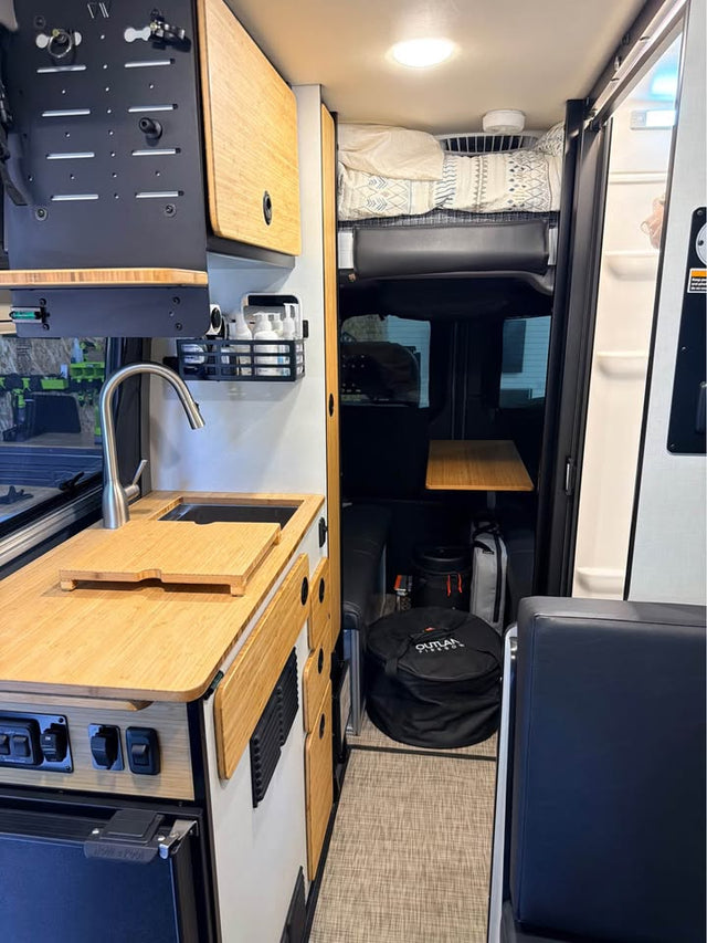 2024 Winnebago Revel 4x4 Sprinter — photo 3