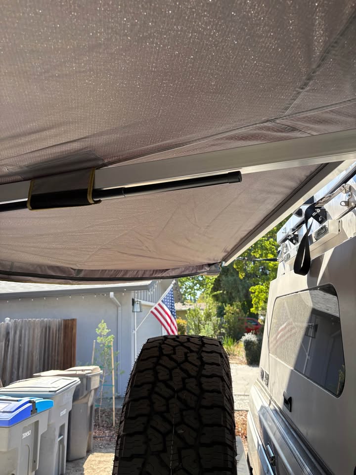 Overland Vehicle Systems 270 Awning - Passenger (including brackets) in Davis, CA (photo 5) — photo 5