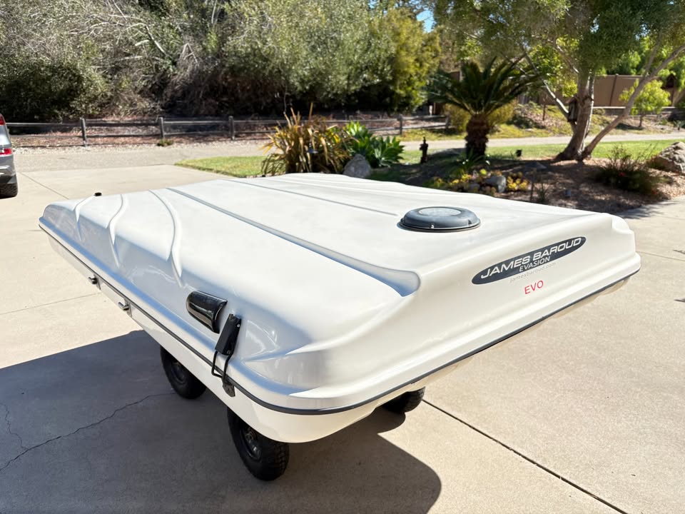 James Baroud EVO Evasion (medium size) Roof Top Tent in Arroyo Grande, CA (photo 5) — photo 5