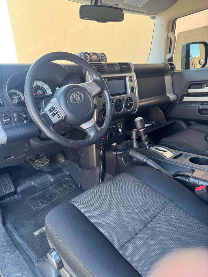 2010 Toyota FJ Cruiser in Buena Park, CA (photo 5) — photo 5
