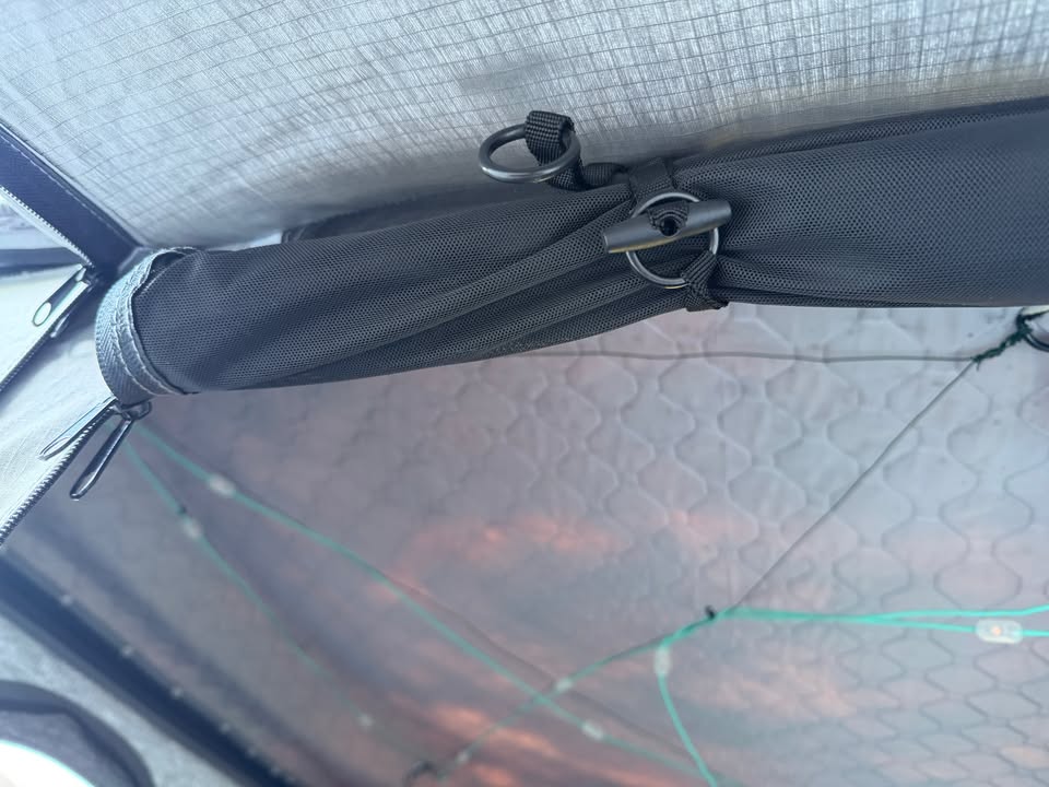 Roofnest Sparrow Hardshell Rooftop Tent – Very Good Condition in Seattle, WA (photo 5) — photo 5