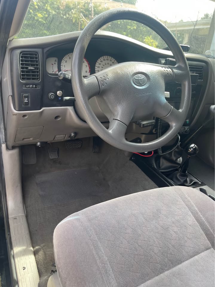2001 Toyota Tacoma Double Cab · Pickup 4D 5 ft in Santa Ana, CA (photo 5) — photo 5