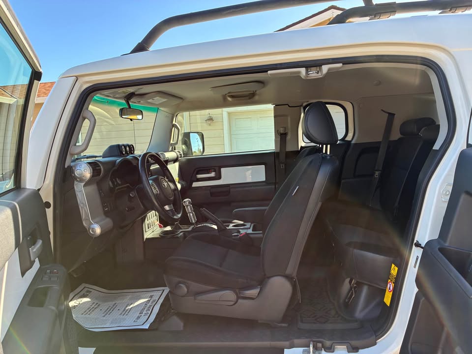 2008 Toyota FJ Cruiser · Sport Utility 2D in Sacramento, CA (photo 5) — photo 5