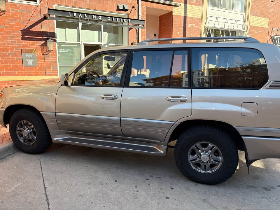 2002 Lexus LX · LX 470 Sport Utility 4D in Denver, CO (photo 5) — photo 5