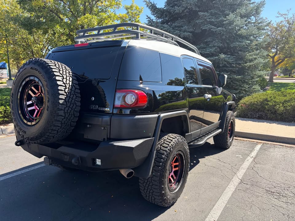 2013 Toyota FJ Cruiser · Sport Utility 2D in Fort Collins, CO (photo 5) — photo 5