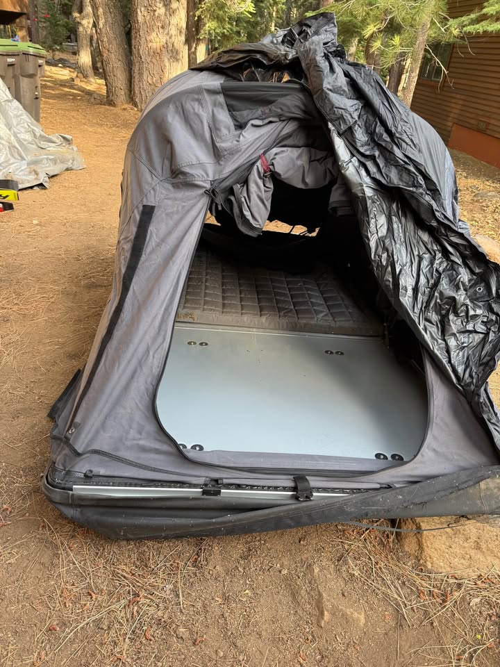 iKamper Skycamp Rooftop Tent in Truckee, CA (photo 5) — photo 5