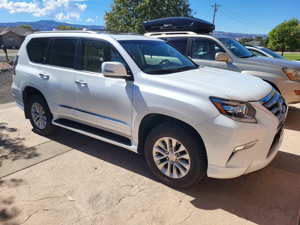 2017 Lexus GX · GX 460 Luxury Sport Utility 4D in Fruita, CO (photo 5) — photo 5