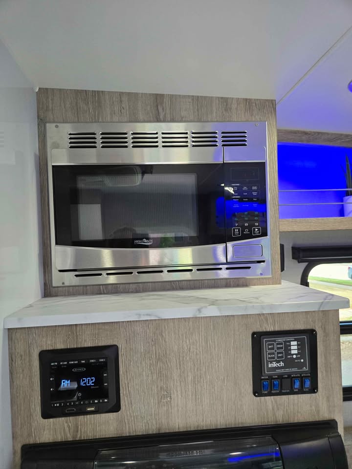 2023 inTech Sol Horizon Rover Camper in Flower Mound, TX (photo 5) — photo 5