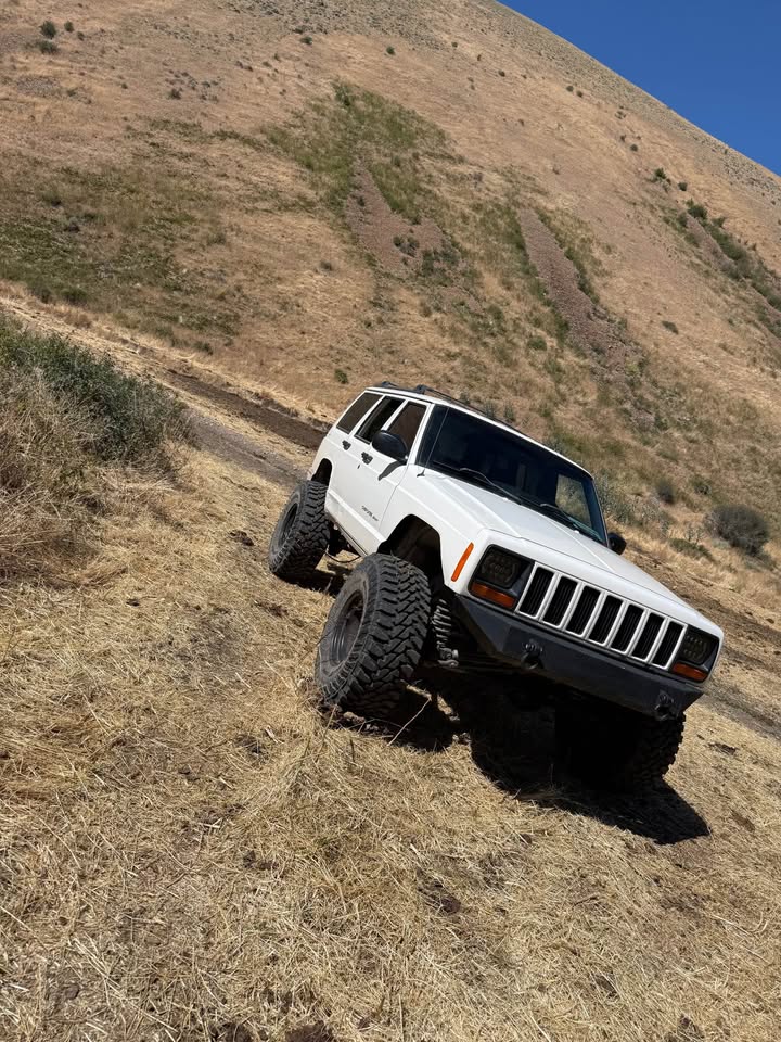 1999 Jeep Cherokee · Classic Sport Utility 4D in Burley, ID (photo 5) — photo 5