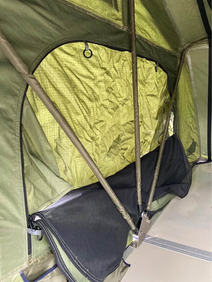 Tepui Rooftop Tent in Portland, OR (photo 5) — photo 5