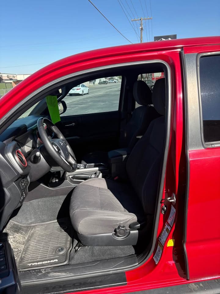 2016 Toyota Tacoma Double Cab · TRD Off-Road Pickup 4D 6 ft in Ogden, UT (photo 5) — photo 5
