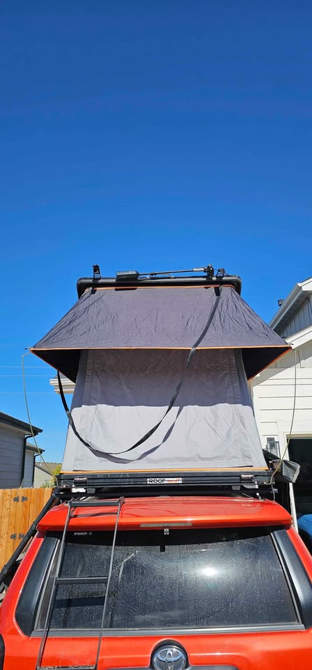 Roofnest Falcon 2 rooftop tent in Johnstown, CO (photo 5) — photo 5