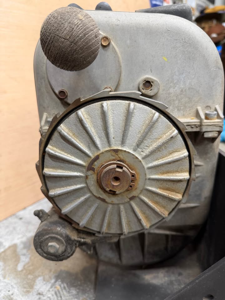 Stock WARN M8274 Winch – Original Paint & Patina in Rancho Cucamonga, CA (photo 5) — photo 5
