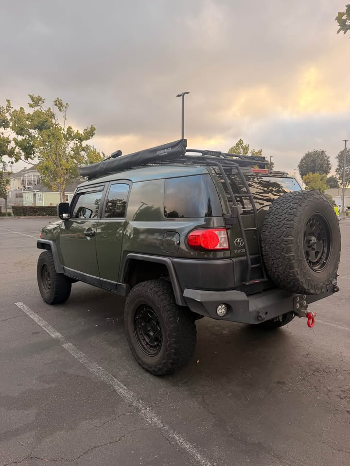 2011 Toyota FJ Cruiser Trail Teams in Oakland, CA (photo 5) — photo 5