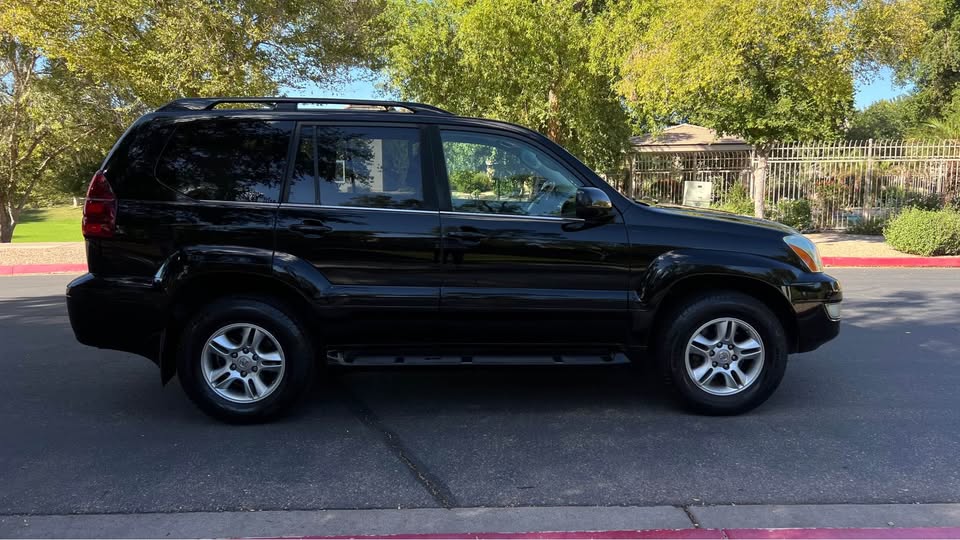 2005 Lexus GX · GX 470 Sport Utility 4D in Gilbert, AZ (photo 5) — photo 5