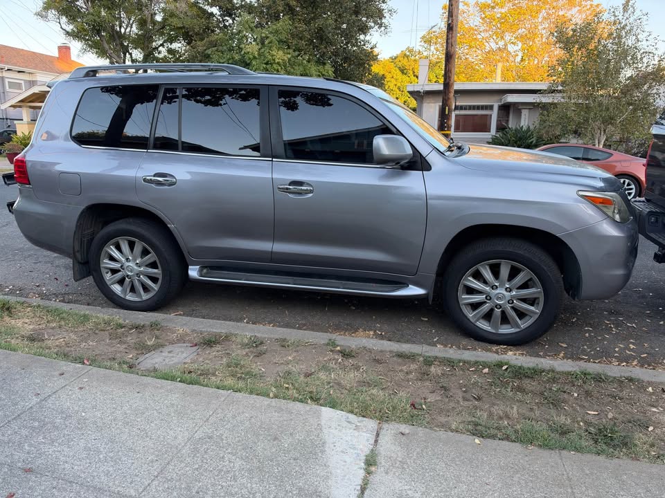 2010 Lexus LX · LX 570 Sport Utility 4D in Alameda, CA (photo 5) — photo 5