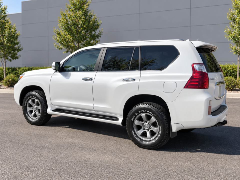 2010 Lexus GX · GX 460 Premium Sport Utility 4D in Englewood, CO (photo 5) — photo 5