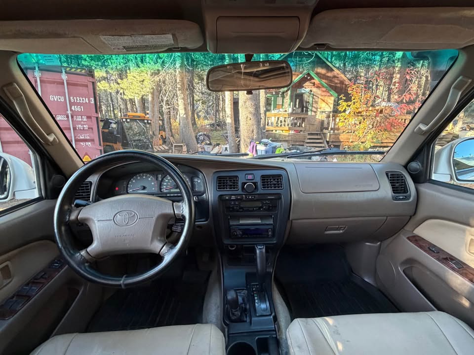 2000 Toyota 4Runner · SR5 Premium Sport Utility 4D in Soda Springs, CA (photo 5) — photo 5