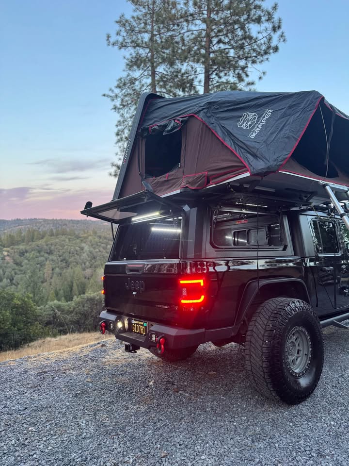 2020 Jeep Gladiator · Sport S Pickup 4D 5 ft in Placerville, CA (photo 5) — photo 5