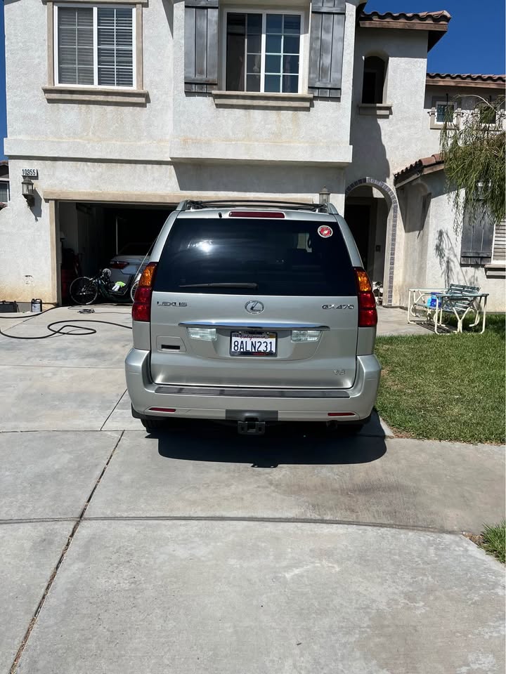 2004 Lexus GX · GX 470 Sport Utility 4D in Fontana, CA (photo 5) — photo 5