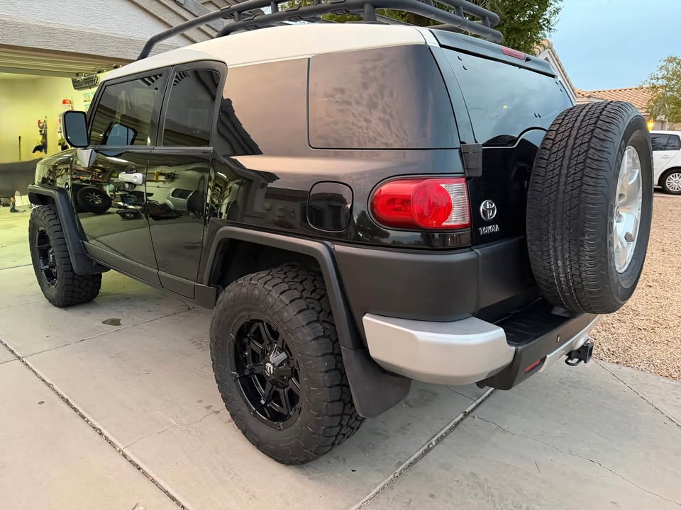 2008 Toyota FJ Cruiser · Sport Utility 2D in El Mirage, AZ (photo 5) — photo 5