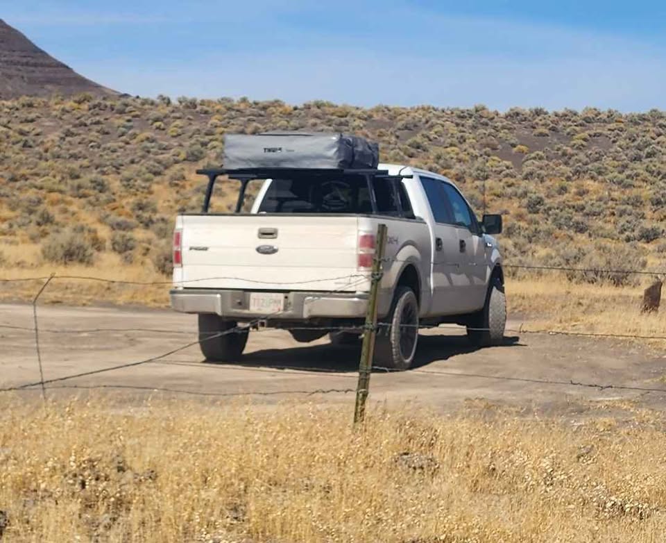 Thule Tepui Rooftop Tent w/ Thule bed rack in Klamath Falls, OR (photo 5) — photo 5