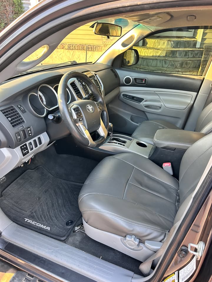 2015 Toyota tacoma pre-runner trd sport in Huntington Beach, CA (photo 5) — photo 5