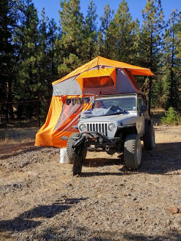 FreeSpirit Recreation Rooftop Tent in Roseburg, OR (photo 5) — photo 5