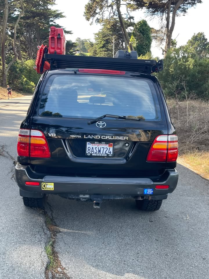 2000 Toyota Landcruiser in San Francisco, CA (photo 5) — photo 5