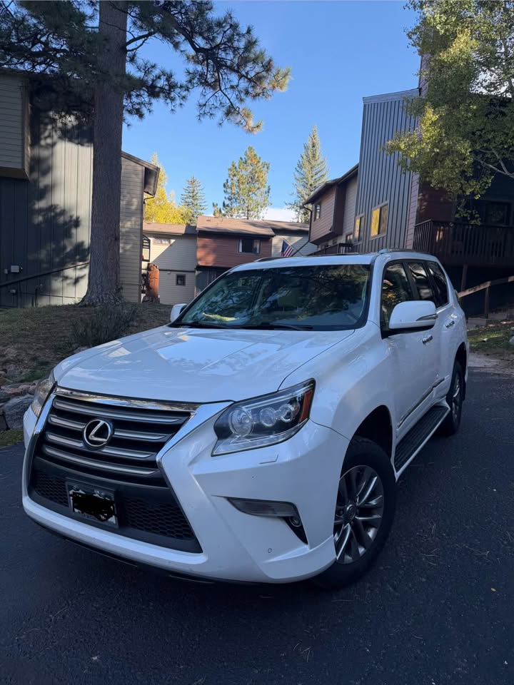 2017 Lexus GX · GX 460 Luxury Sport Utility 4D in Evergreen, CO (photo 5) — photo 5