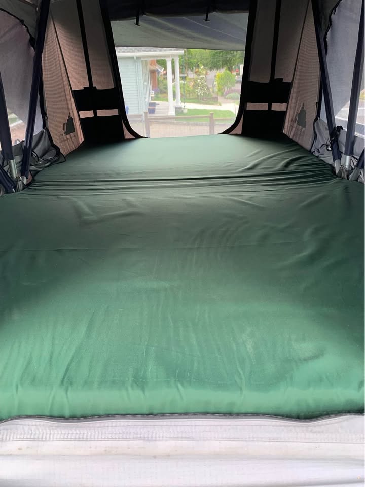 Tepui Kukenam 3 - Ruggedized Rooftop Tent with Annex in Portland, OR (photo 2) — photo 2