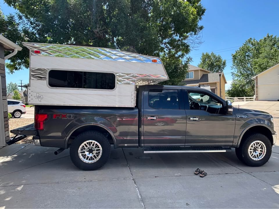 2012 Capri Retreat Truck Camper in Loveland, CO (photo 5) — photo 5