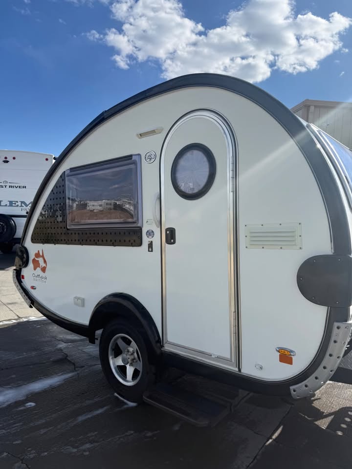 2017 Travel Trailer - NuCamp t@b 320 s in Longmont, CO (photo 2) — photo 2