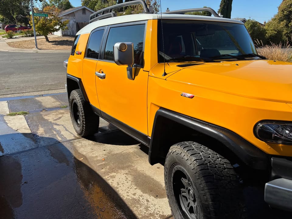 2008 Toyota FJ Cruiser · Sport Utility 2D in Sacramento, CA (photo 6) — photo 6
