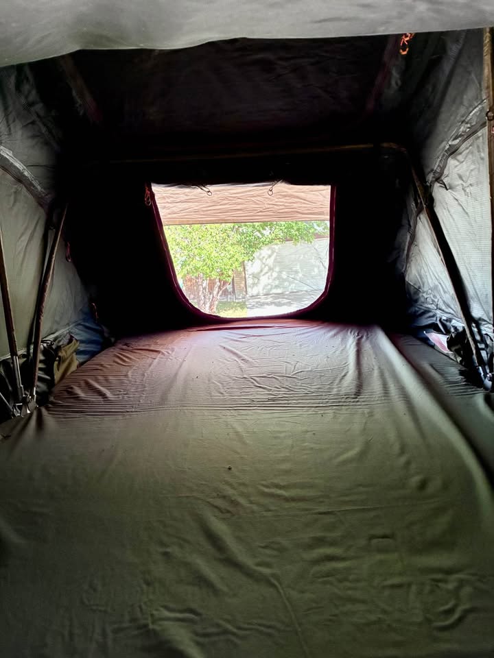 23Zero Walkabout 56 double bed Roof Top Tent with Light Suppression Technology-boot bags included in Littleton, CO (photo 6) — photo 6