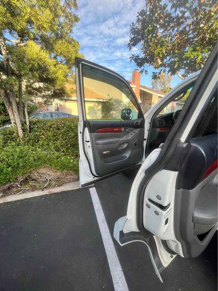 2008 Lexus GX · GX 470 Sport Utility 4D in Irvine, CA (photo 6) — photo 6