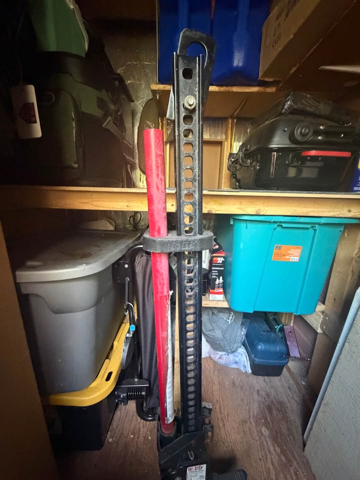 Hi-Lift HL-484PC Cast Iron & Steel Hi-Lift Jack in Colorado Springs, CO (photo 6) — photo 6