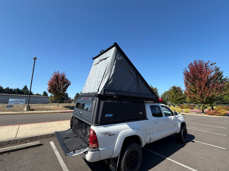 Super Pacific X1 Camper for Long Bed 6' Tacoma in Vancouver, WA (photo 6) — photo 6
