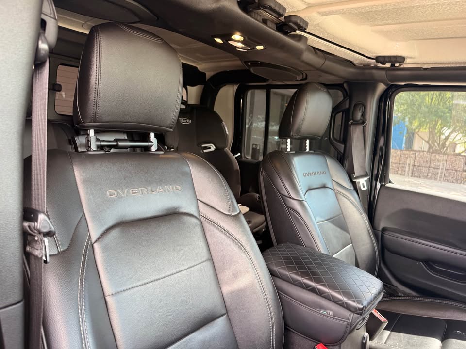 2021 Jeep Gladiator · Overland Pickup 4D 5 ft in Surprise, AZ (photo 6) — photo 6