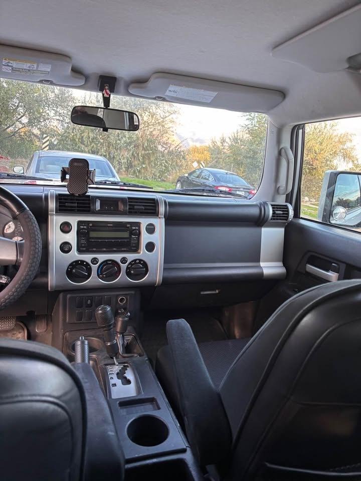 2008 Toyota FJ Cruiser in Provo, UT (photo 6) — photo 6