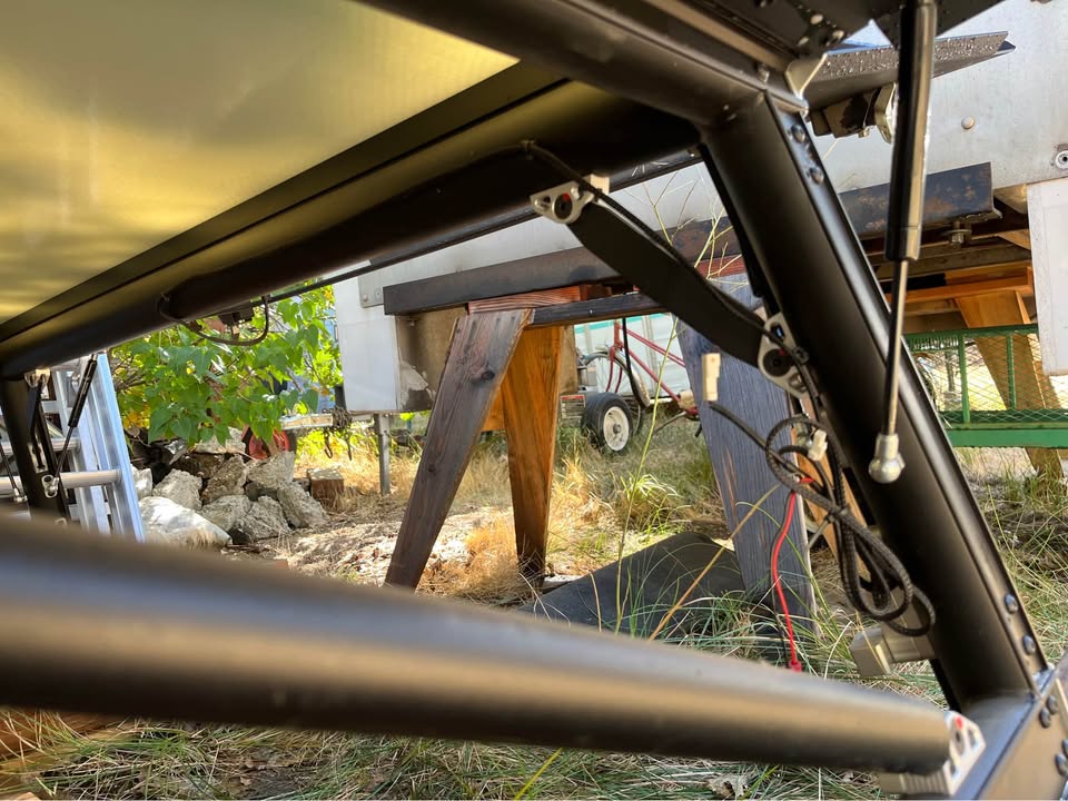 Camper Shell GFC Topper Toyota Tacoma 6ft Long Bed 2nd Gen Go Fast Camper Brand in Idyllwild-Pine Cove, CA (photo 6) — photo 6